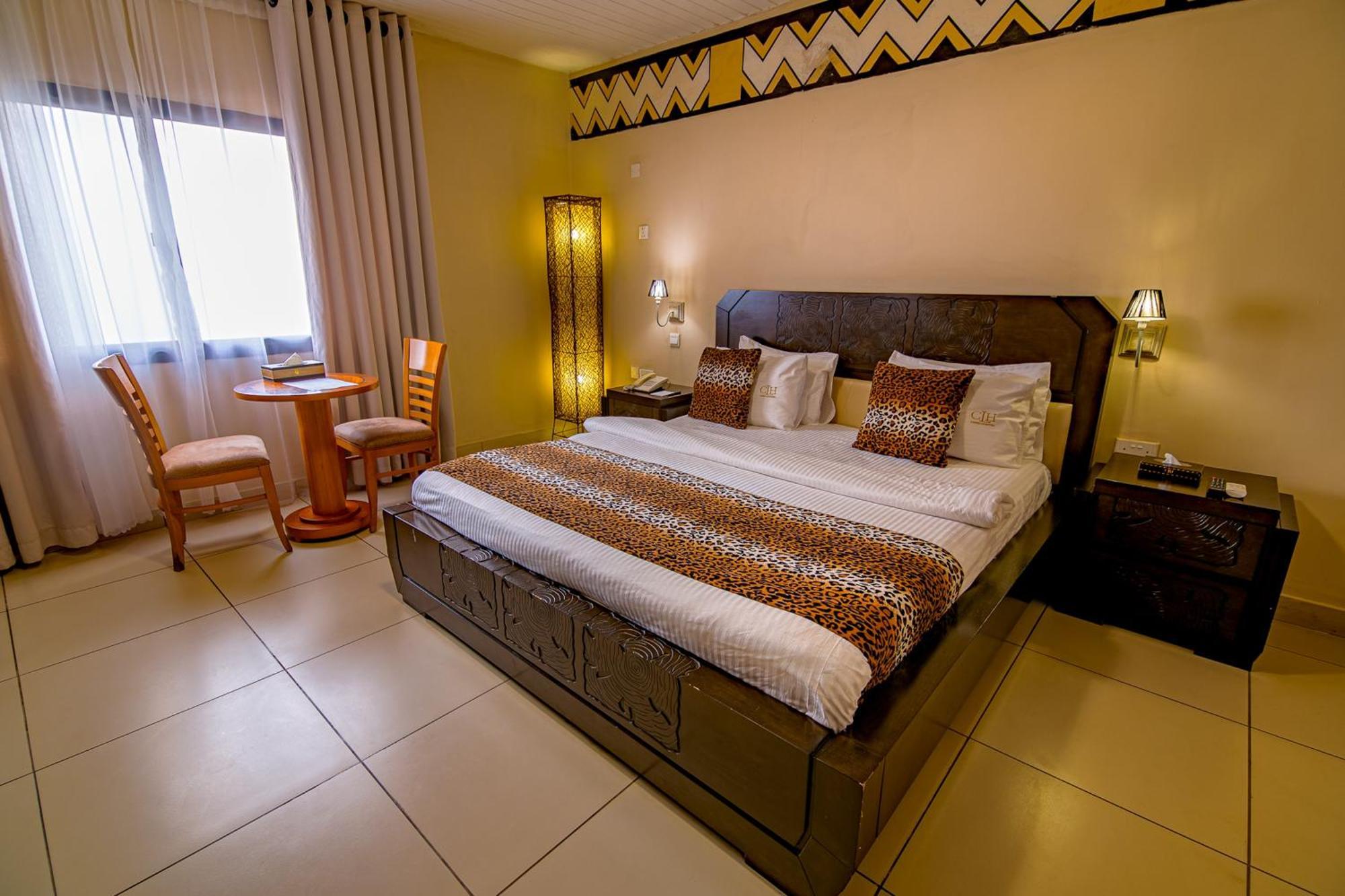 The Country Lodge Hotel Фрийтаун Екстериор снимка