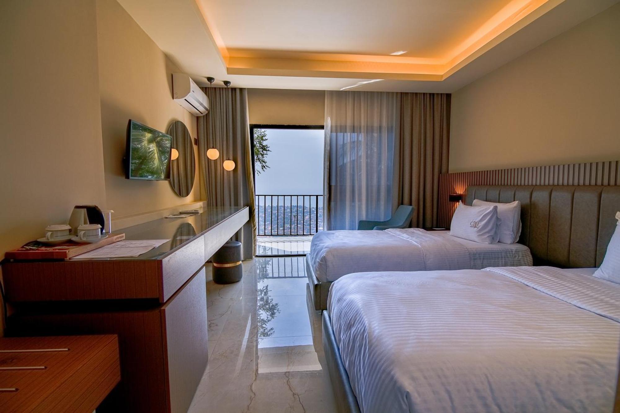 The Country Lodge Hotel Фрийтаун Екстериор снимка
