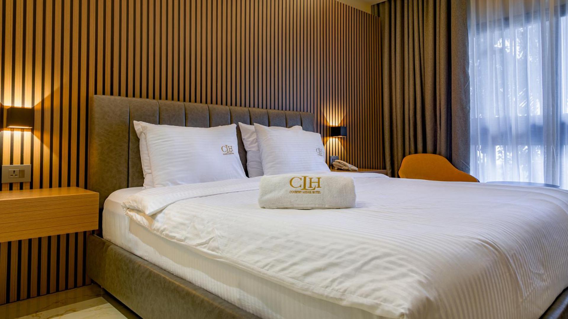 The Country Lodge Hotel Фрийтаун Екстериор снимка