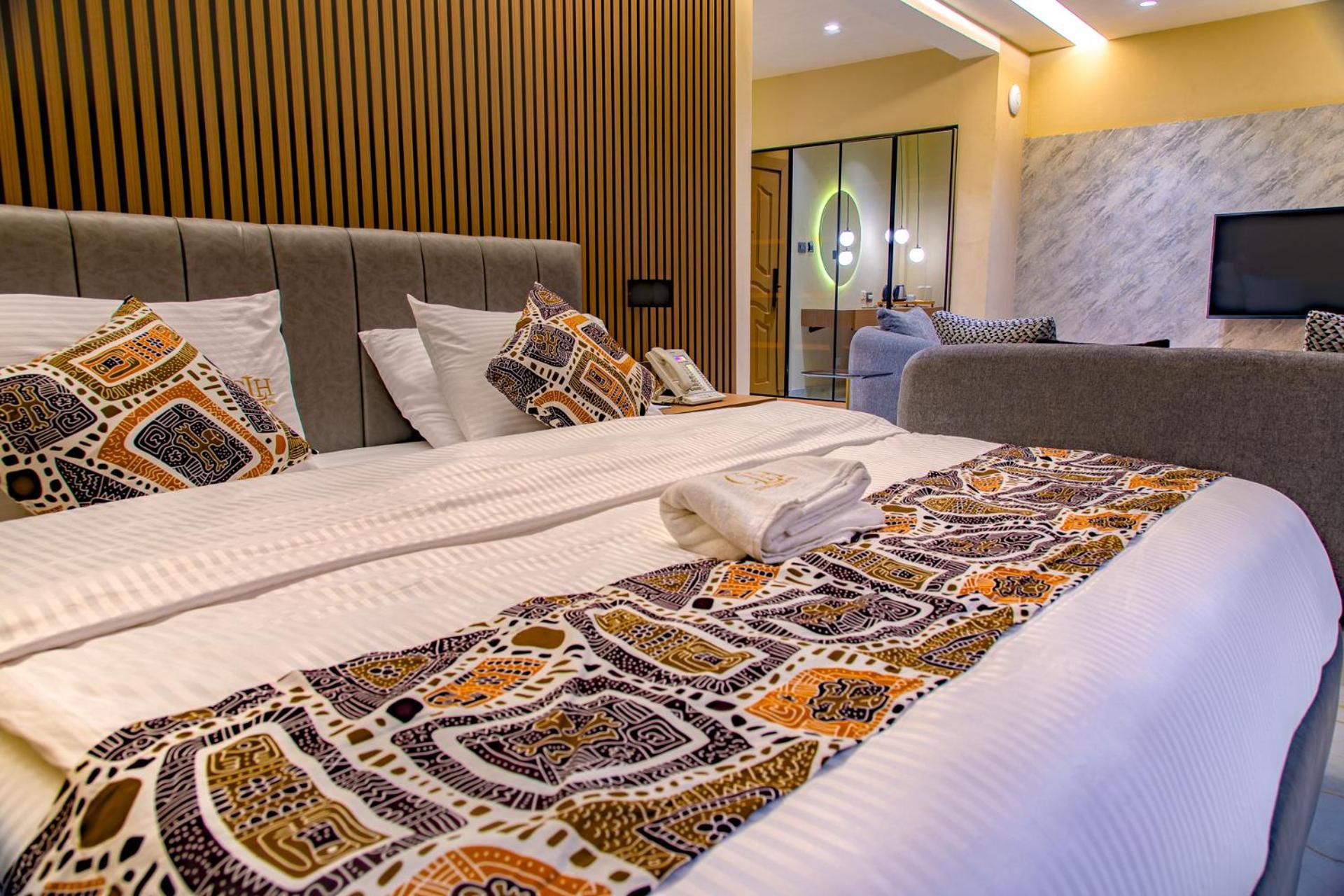 The Country Lodge Hotel Фрийтаун Екстериор снимка