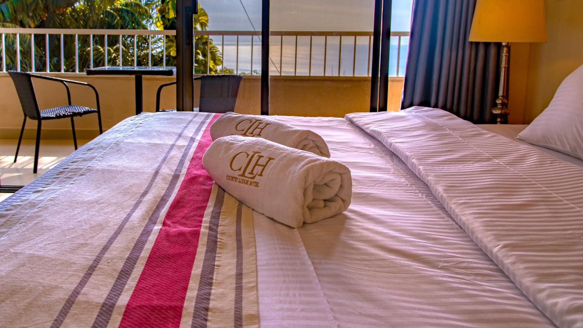 The Country Lodge Hotel Фрийтаун Екстериор снимка