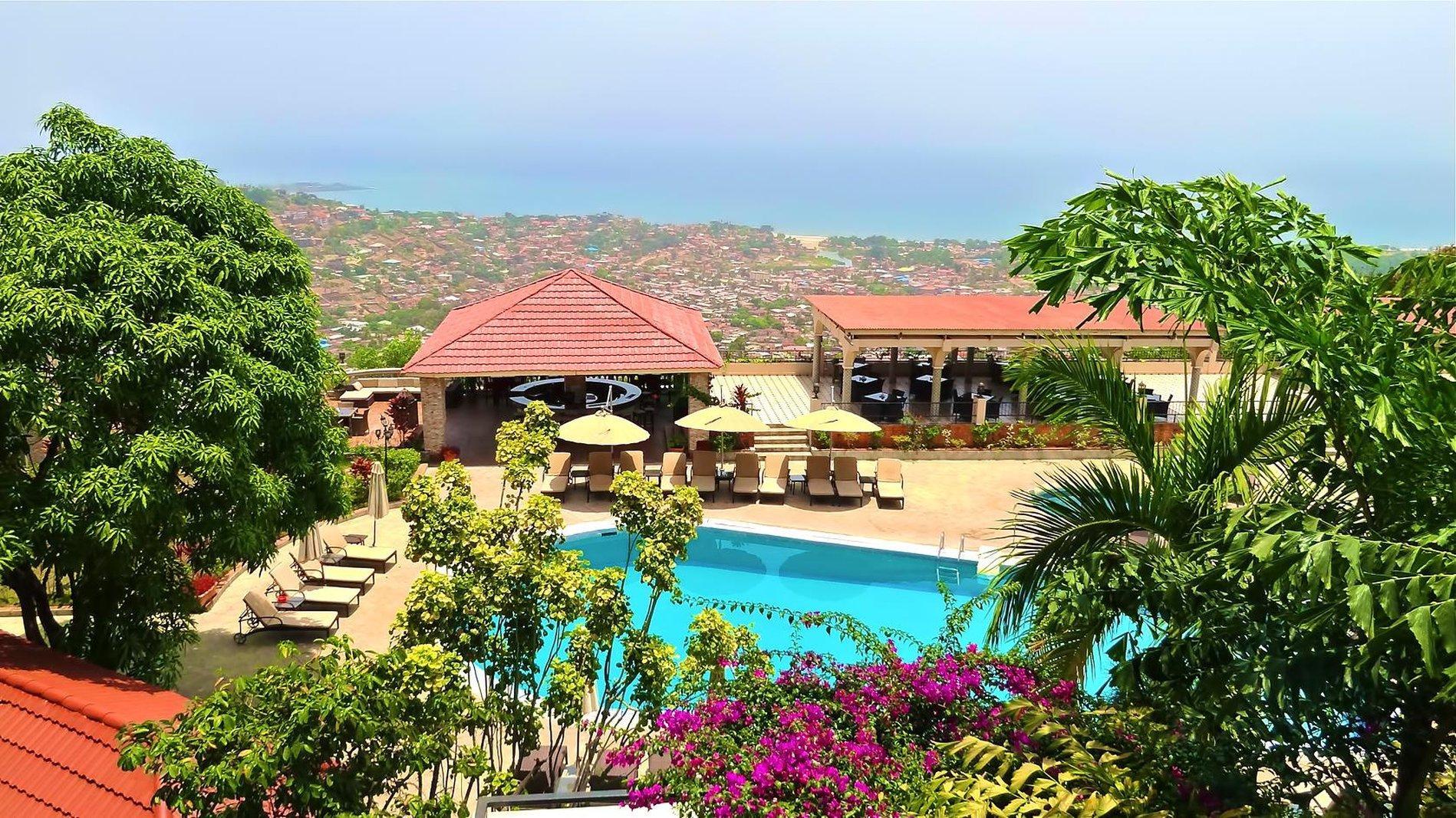 The Country Lodge Hotel Фрийтаун Екстериор снимка