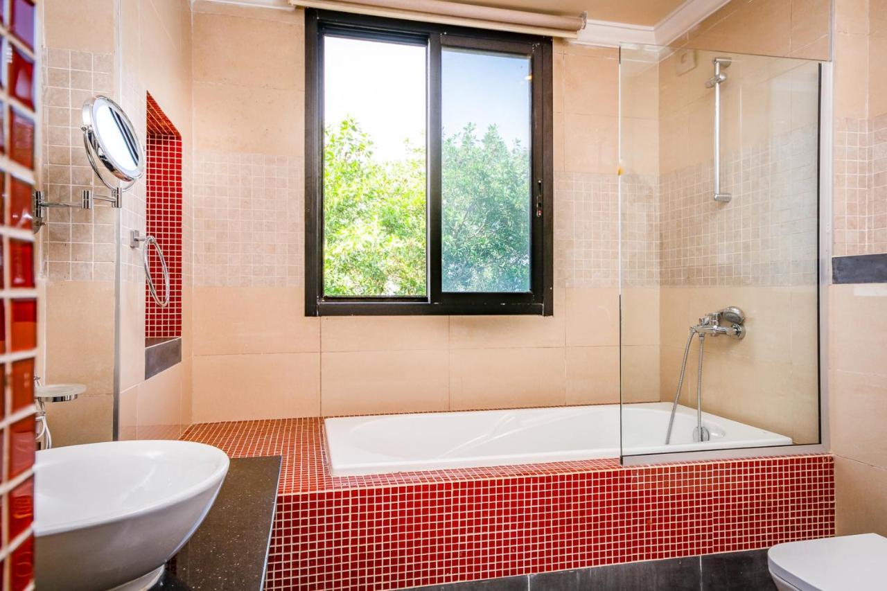 The Country Lodge Hotel Фрийтаун Екстериор снимка